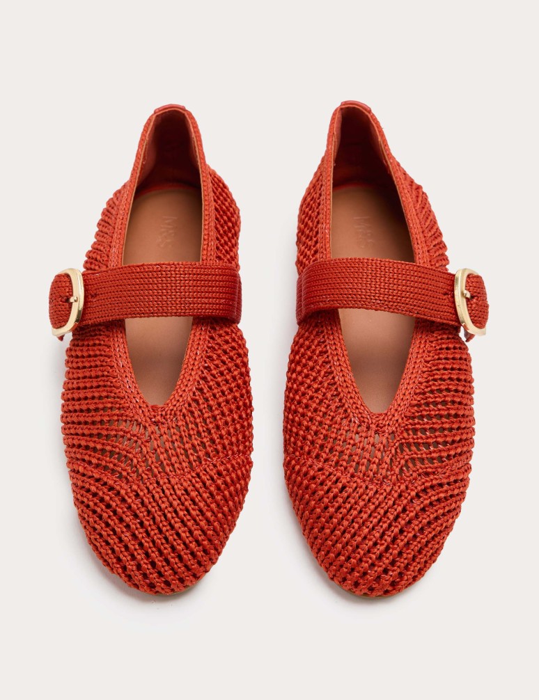 Ploché lodičky Mary Jane s přezkou