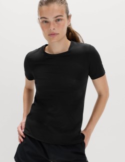 Scoop Neck Fitted T-Shirt