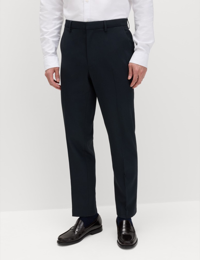 Kalhoty normálního střihu s úpravou Smart Stretch