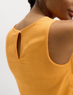 Vest with Linen