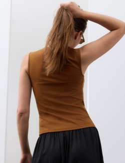 Lyocell Rich Scoop Neck Fitted Vest