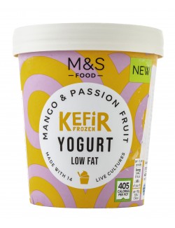 Mražený jogurtový krém s mangovým protlakem, mučenkovou šťávou a živými bakteriálními kulturami, se sníženým obsahem tuku