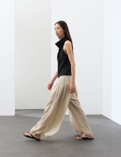 Lyocell Rich Cowl Neck Sleeveless Top
