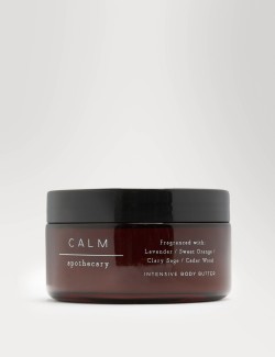 Intenzivní tělové máslo Calm s vůní levandule, sladkých pomerančů, dřeva kafrovníku a cedrového dřeva z kolekce Apothecary, 200 