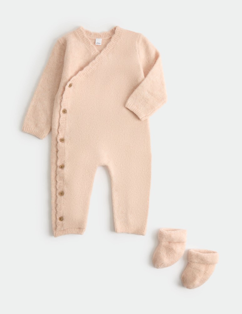 Dvoudílný pletený outfit s capáčky (3,2 kg – 12 měsíců)