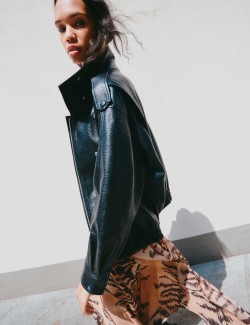 Bomber bunda z imitace kůže se stojáčkem