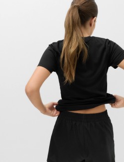Round Neck Fitted T-Shirt