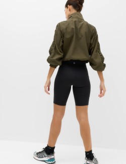 Lehká řasená bunda se stojáčkem a technologií Stormwear™