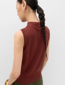 Twist Front Slim Knitted Vest
