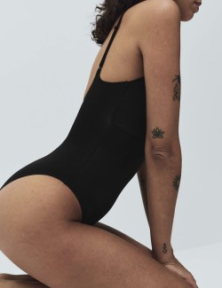 Body Invisibles™ Shaping Plunge Body