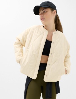 Prošívaná bunda bez límečku s technologií Stormwear™