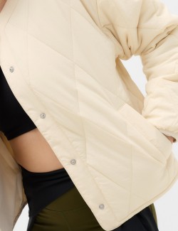 Prošívaná bunda bez límečku s technologií Stormwear™