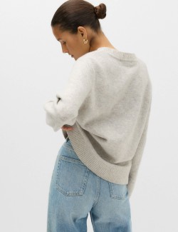 V-Neck Relaxed Jumper With Wool