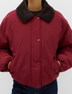 Krátká vyztužená bunda s manšestrovým límcem a technologií Thermowarmth™