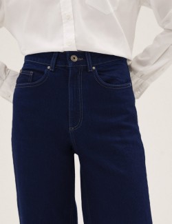 Vysoce střižené džíny s širokými nohavicemi