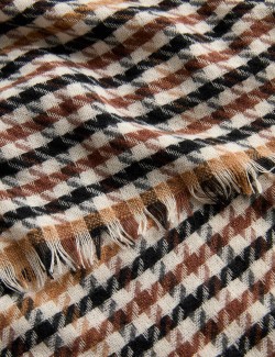 Checked Fringed Scarf