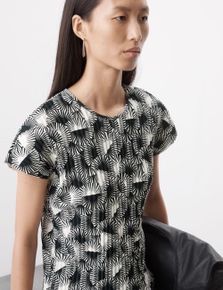 Plisse Printed T-Shirt