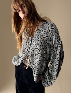 Geometric Collared Neck Blouse