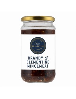Kořeněná ovocná směs se sušenými brusinkami, koncentrovanou mandarinkovou šťávou, koňakem a brandy