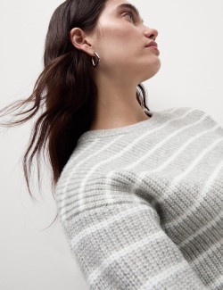 Cloud-Yarn Striped Crew Neck Jumper