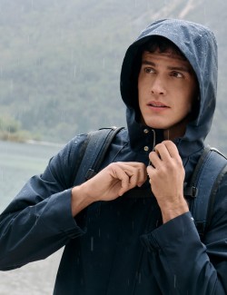 Nepromokavý plášť s kapucí s technologií Stormwear™