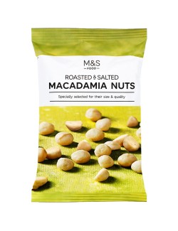 Pražená jádra makadamových ořechů, solená