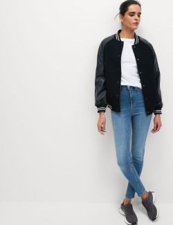 Mimořádně měkké přiléhavé džíny Ivy s vysokým pasem