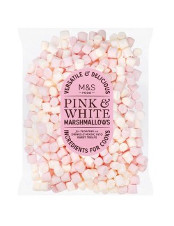 Růžové a bílé bonbóny marshmallow