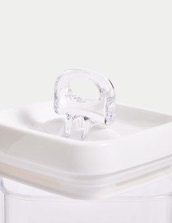 Čtvercová uzamykatelná nádoba na uskladnění potravin, 1 l