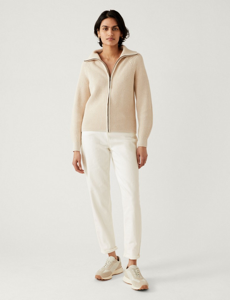 Džíny střihu Mom s vysokým pasem