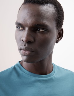 Tričko z prémiové bavlny, úzký střih